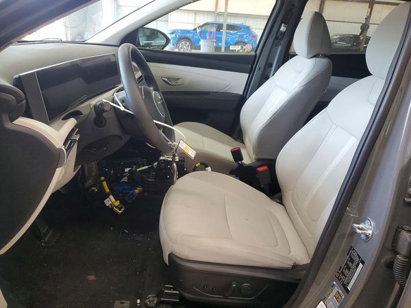 2025 HYUNDAI TUCSON SEL — DENT