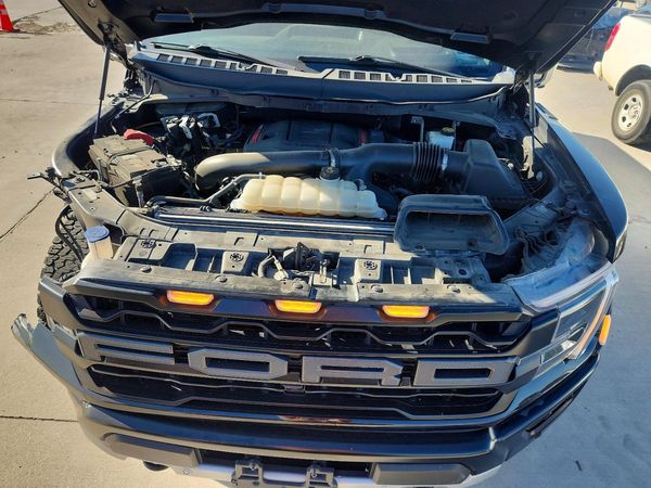 2024 FORD F150