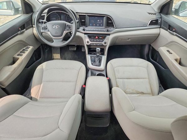 2017 HYUNDAI ELANTRA