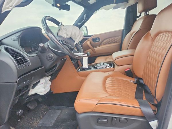 2024 INFINITI QX80
