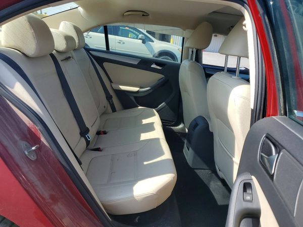 2017 VOLKSWAGEN JETTA SE