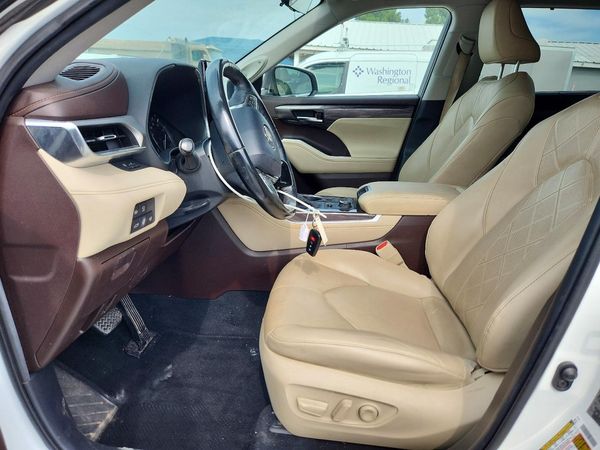 2020 TOYOTA HIGHLANDER Platinum