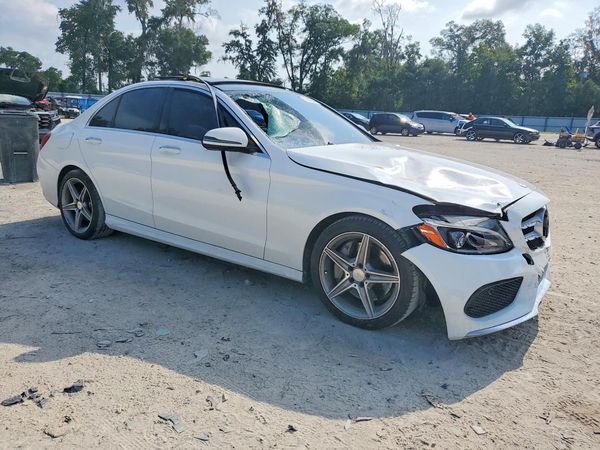 2016 MERCEDES-BENZ C C300