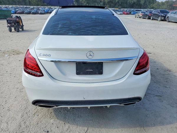 2016 MERCEDES-BENZ C C300