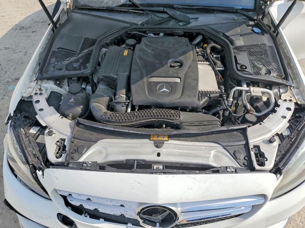 2016 MERCEDES-BENZ C C300