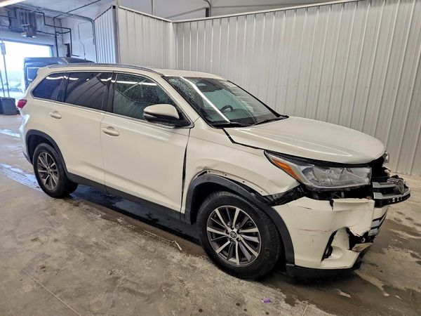 2019 TOYOTA HIGHLANDER SE/XLE