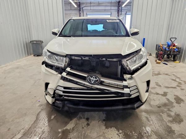 2019 TOYOTA HIGHLANDER SE/XLE