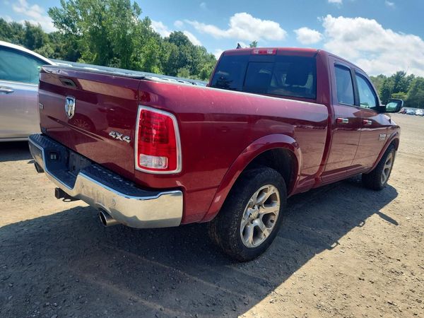 2015 RAM 1500 Laramie
