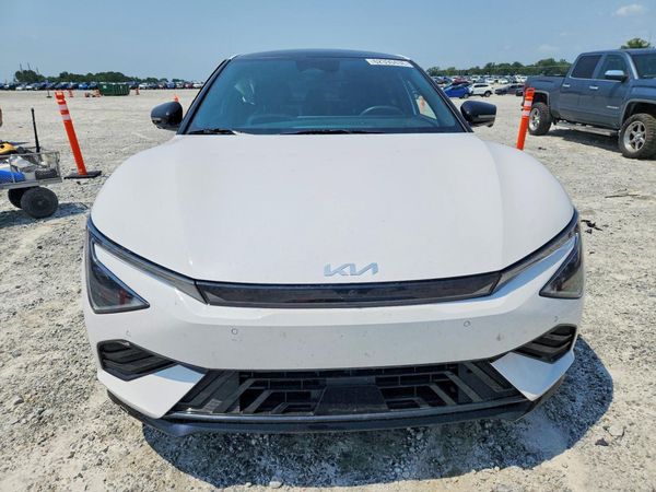 2025 KIA EV6