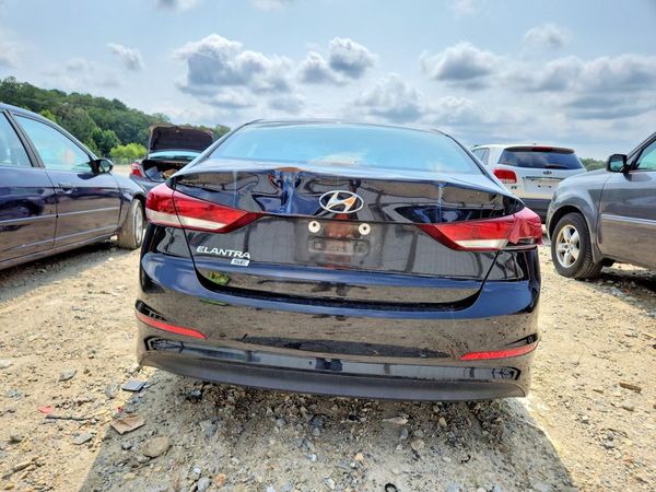 2018 HYUNDAI ELANTRA