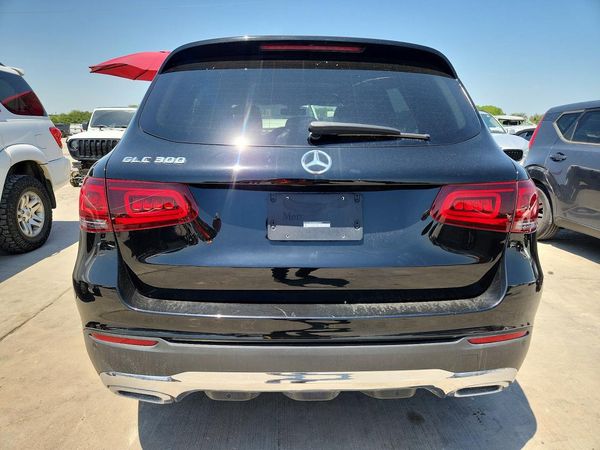 2021 MERCEDES-BENZ GLC GLC300