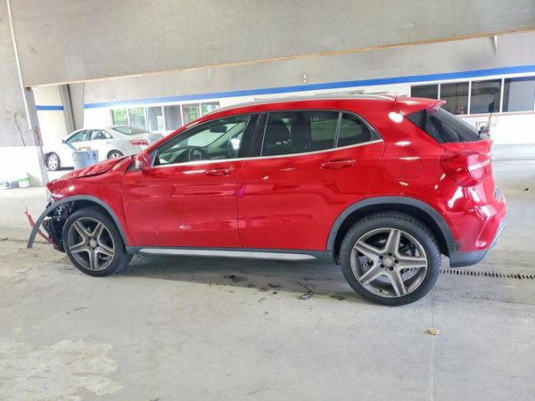 2015 MERCEDES-BENZ GLA