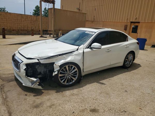 2018 INFINITI Q50