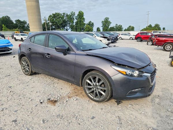 2018 MAZDA 3