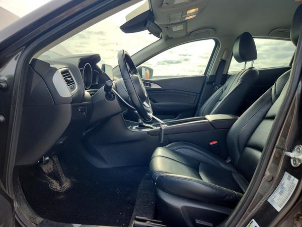2018 MAZDA 3