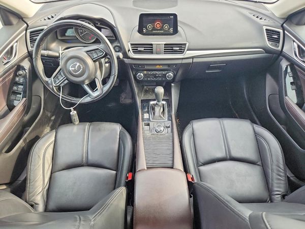 2018 MAZDA 3