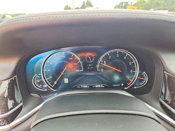 2019 BMW 750
