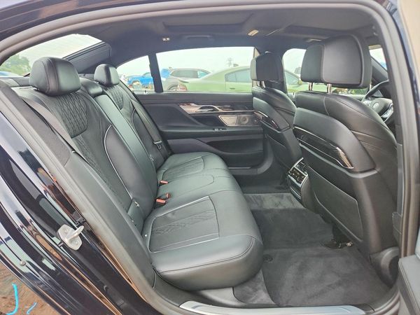 2019 BMW 750