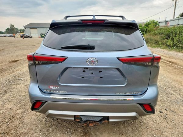 2022 TOYOTA HIGHLANDER Platinum