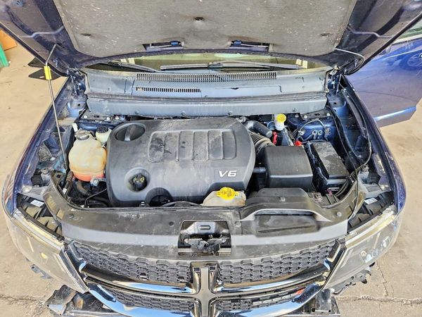2018 DODGE JOURNEY Crossroad (M,U,C)