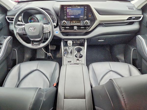 2020 TOYOTA HIGHLANDER XLE Nav