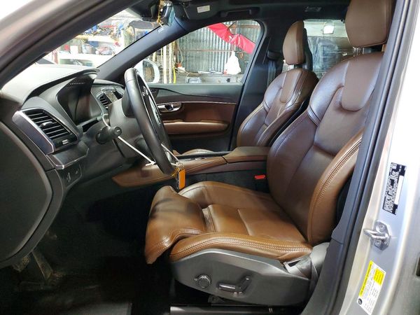 2021 VOLVO XC90 Inscription