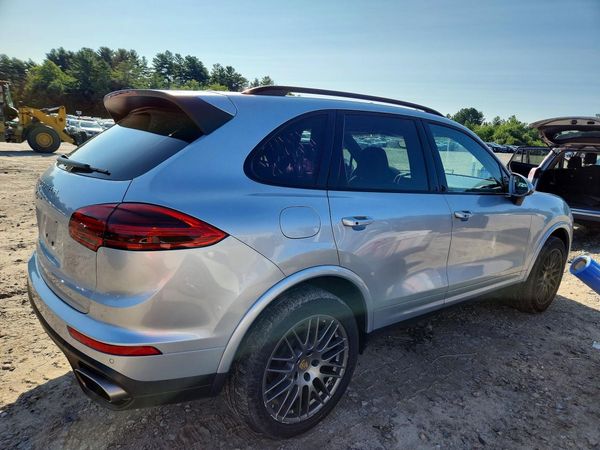 2018 PORSCHE CAYENNE Base / Platinum Edition