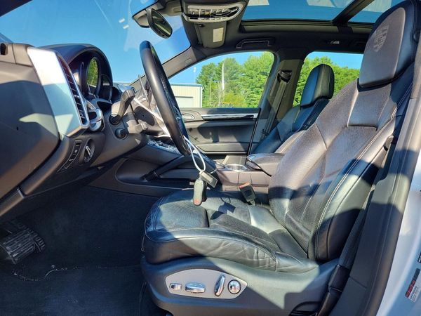 2018 PORSCHE CAYENNE Base / Platinum Edition