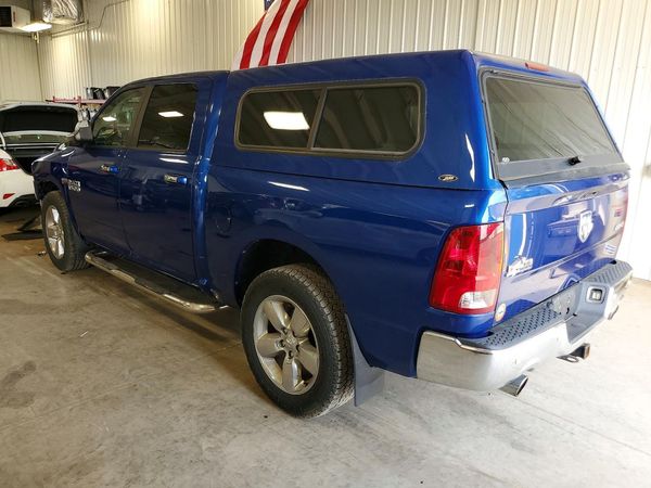 2017 RAM 1500 SLT