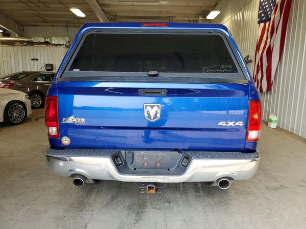 2017 RAM 1500 SLT