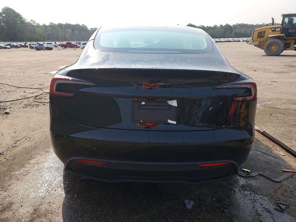 2026 TESLA MODEL 3