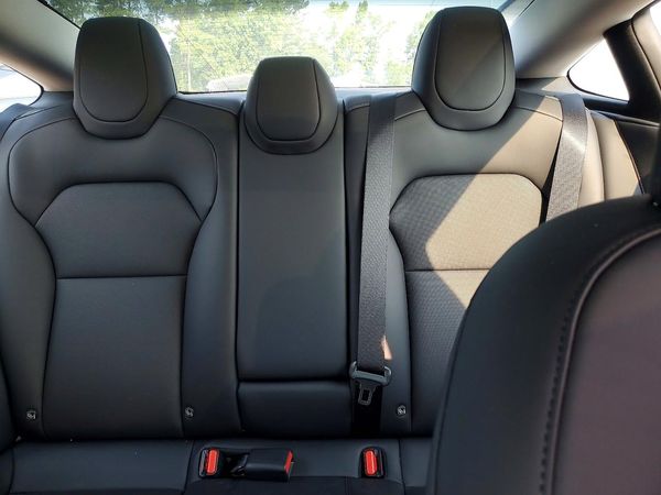 2026 TESLA MODEL 3