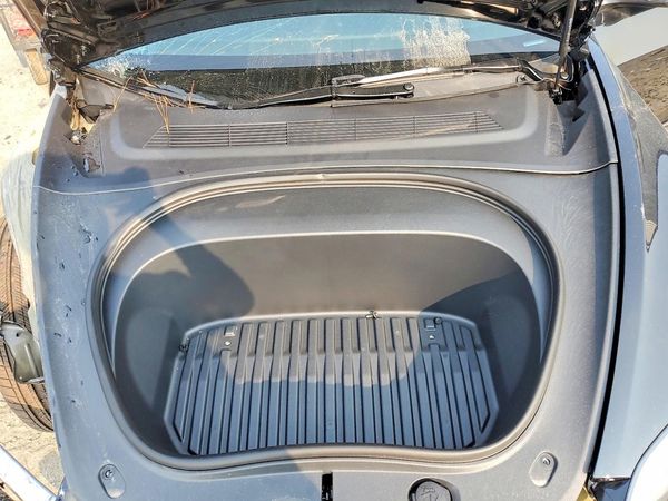 2026 TESLA MODEL 3