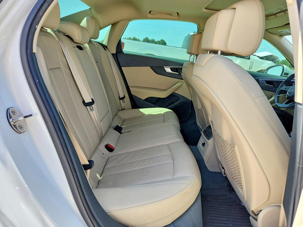 2019 AUDI A4 Premium, Titanium