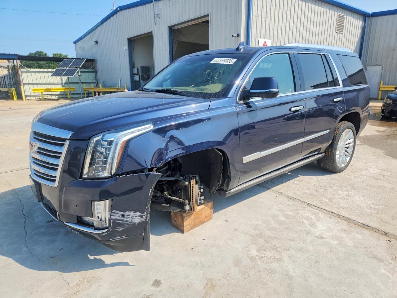 2018 CADILLAC ESCALADE Platinum