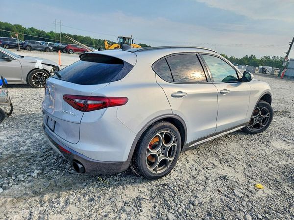 2022 ALFA ROMEO STELVIO TI AWD