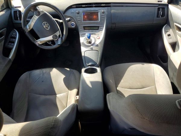 2015 TOYOTA PRIUS