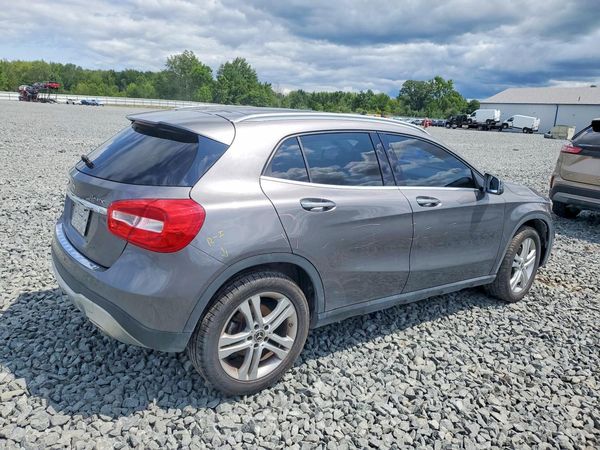 2019 MERCEDES-BENZ GLA