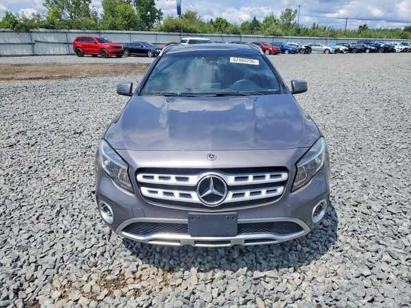 2019 MERCEDES-BENZ GLA
