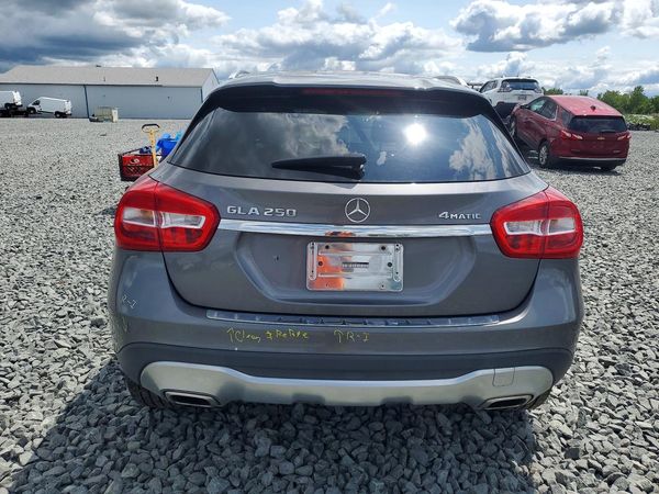 2019 MERCEDES-BENZ GLA
