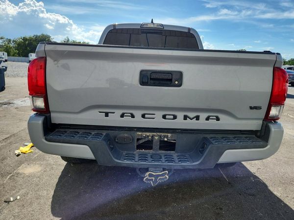 2018 TOYOTA TACOMA