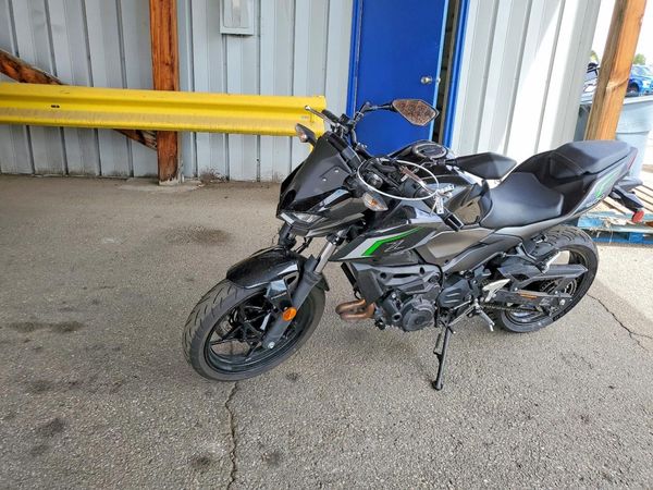 2025 KAWASAKI ER500