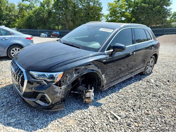 2021 AUDI Q3 S Line quattro Premium