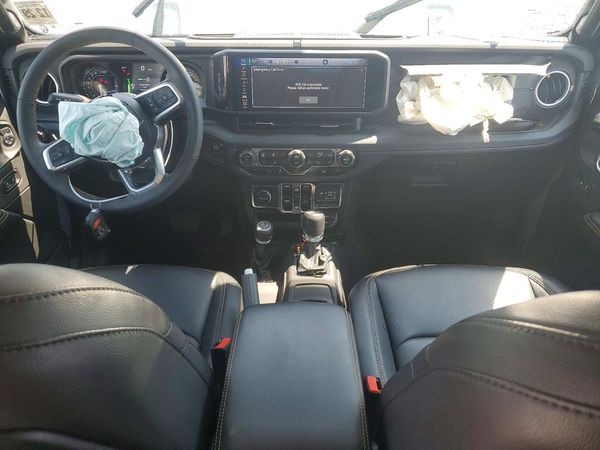 2024 JEEP WRANGLER Sahara 4XE — CKPT