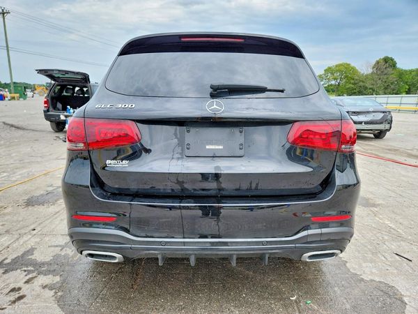 2021 MERCEDES-BENZ GLC GLC300