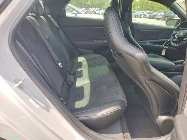 2022 HYUNDAI ELANTRA