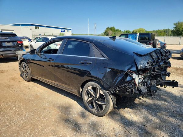 2023 HYUNDAI ELANTRA Limited
