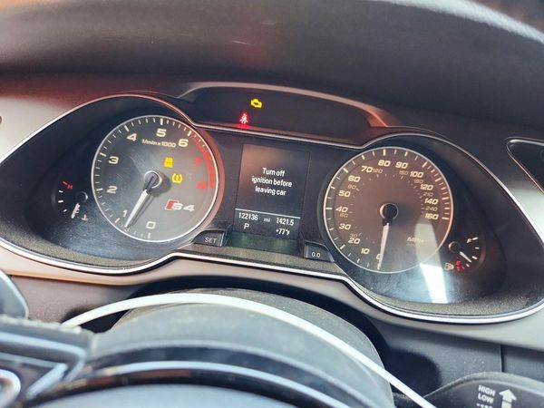 2013 AUDI S4