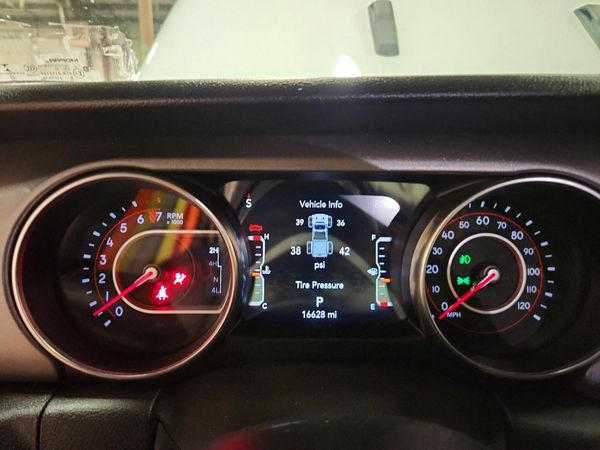 2021 JEEP GLADIATOR MOJAVE 4X4