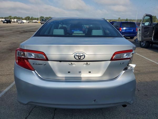 2014 TOYOTA CAMRY